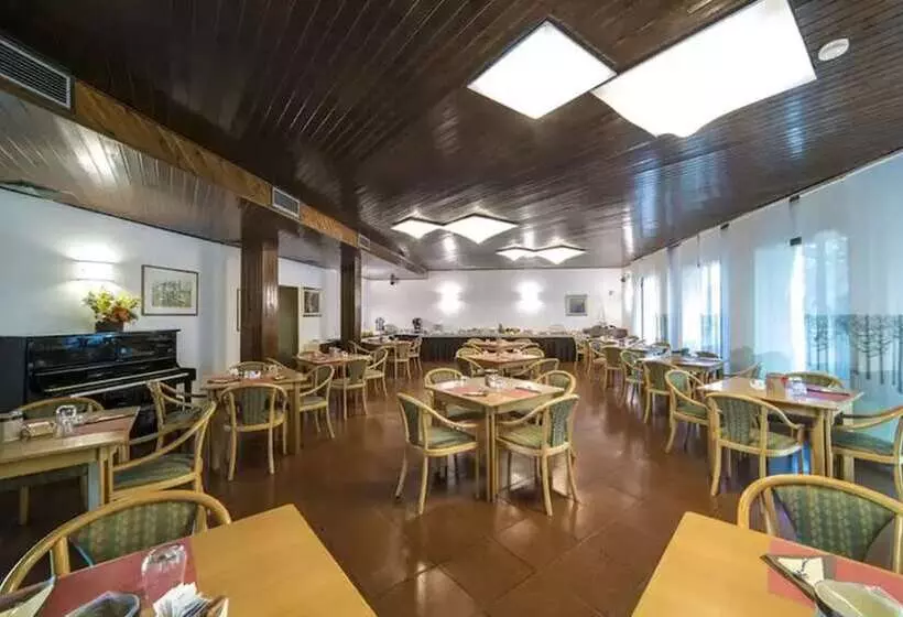 Отель La Vecchia Cartiera