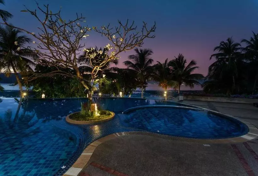 Отель Panwa Boutique Beachfront