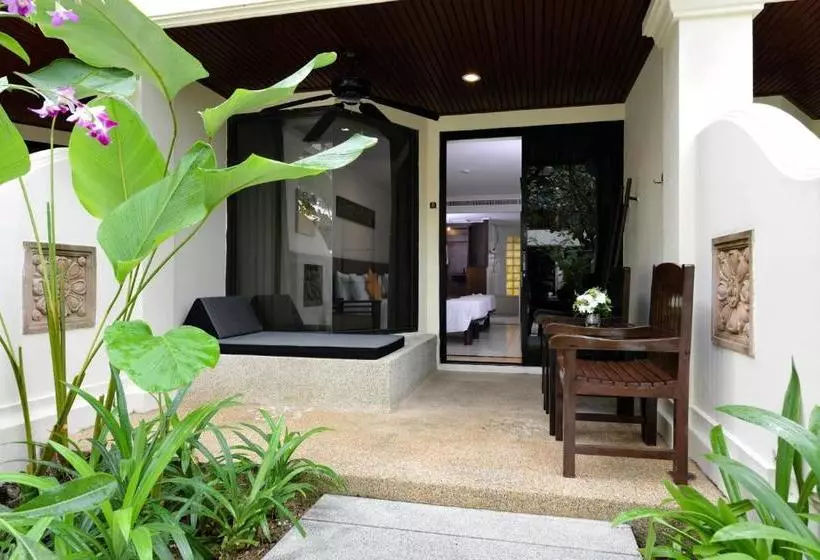 Отель Panwa Boutique Beachfront