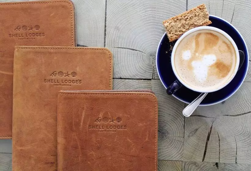 Hotel Periwinkle Lodge Guest House