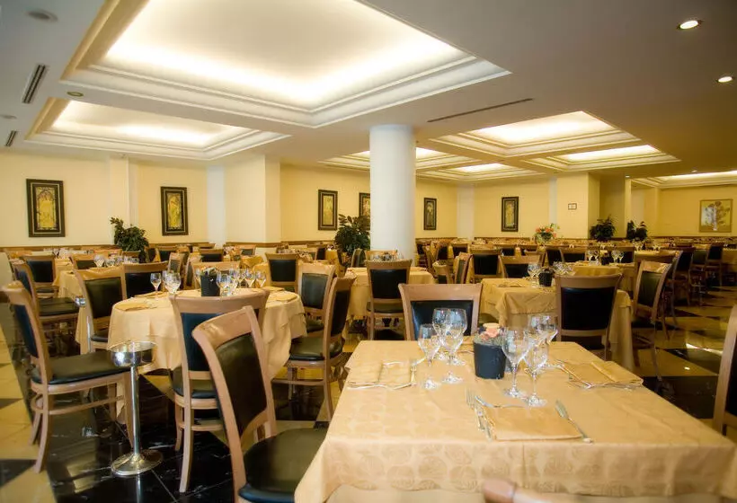 酒店 Ramada By Wyndham Naples