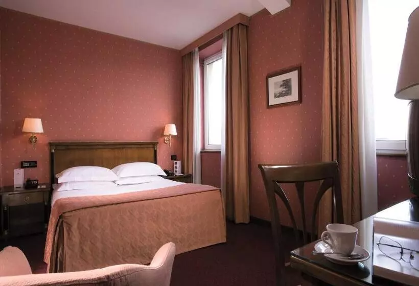 酒店 Ramada By Wyndham Naples