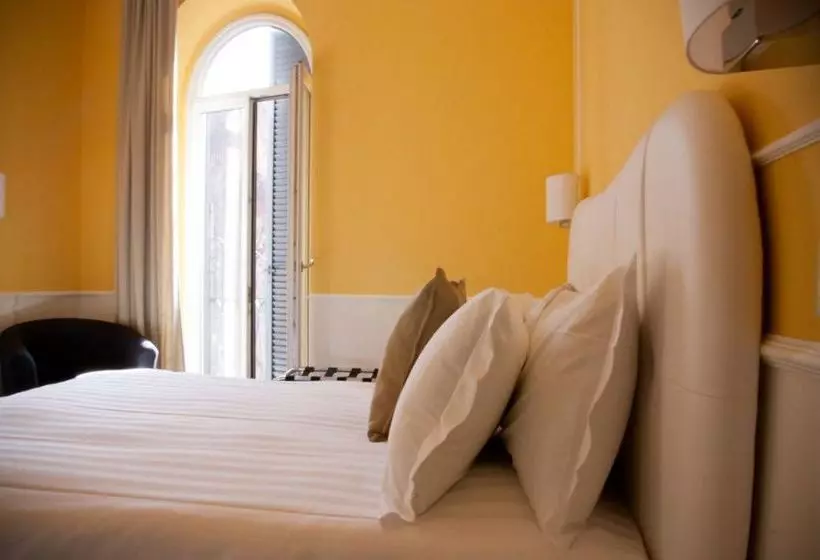 ホテル Roma Resort Trevi