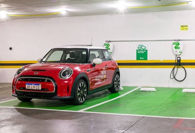 בית מלון כפרי Slaviero Curitiba Shopping