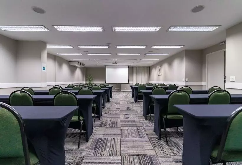 호텔 Slaviero Curitiba Shopping