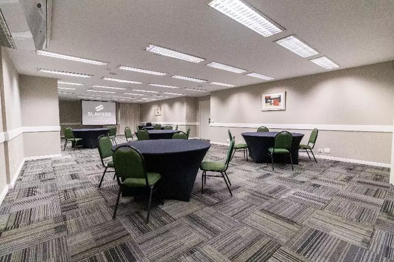 호텔 Slaviero Curitiba Shopping