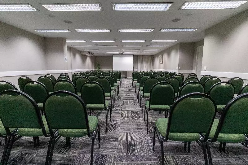 호텔 Slaviero Curitiba Shopping