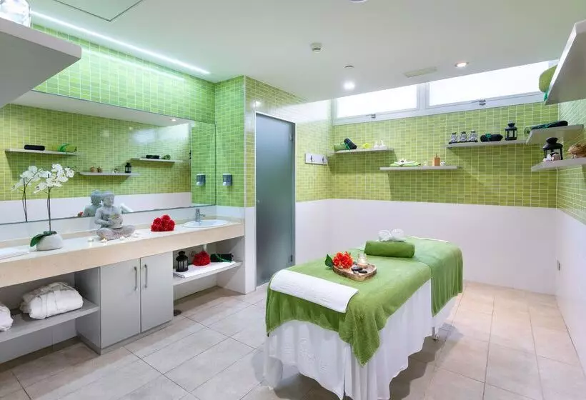 Alexandre Hotel Troya