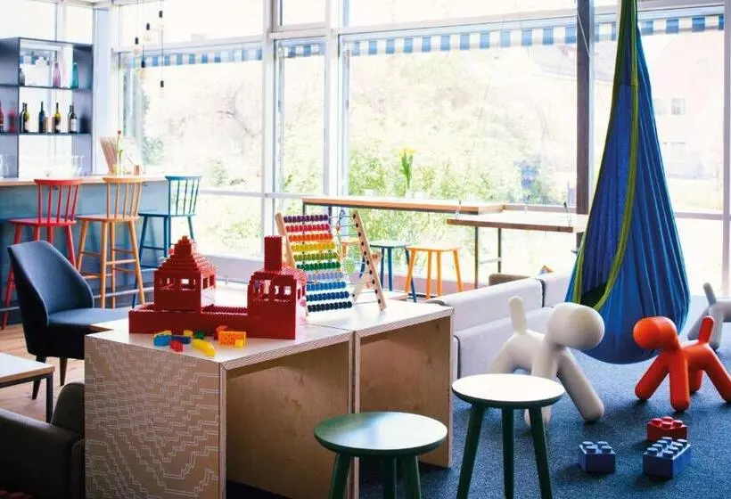 Отель Vienna House Easy By Wyndham Günzburg