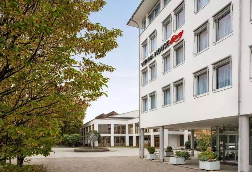 Отель Vienna House Easy By Wyndham Günzburg