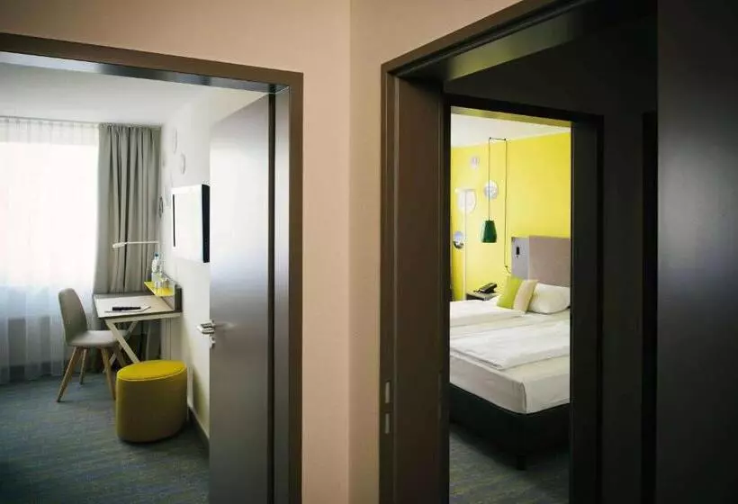 Отель Vienna House Easy By Wyndham Günzburg