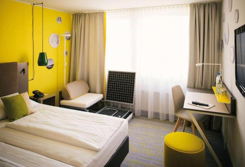 בית מלון כפרי Vienna House Easy By Wyndham Günzburg