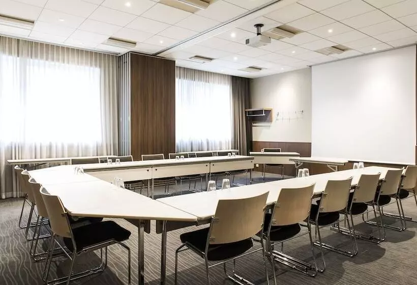 Novotel Brussels City Centre