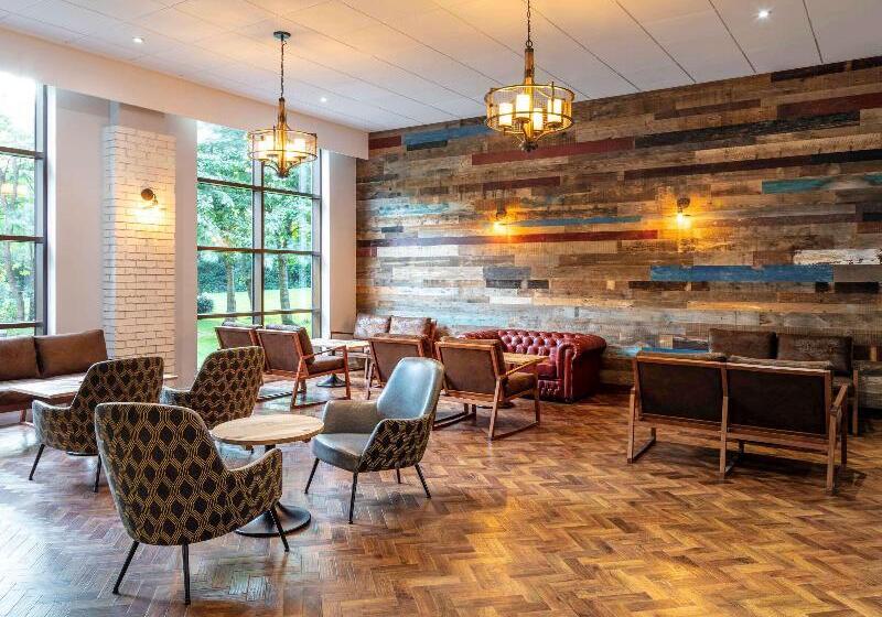 Novotel Newcastle Airport