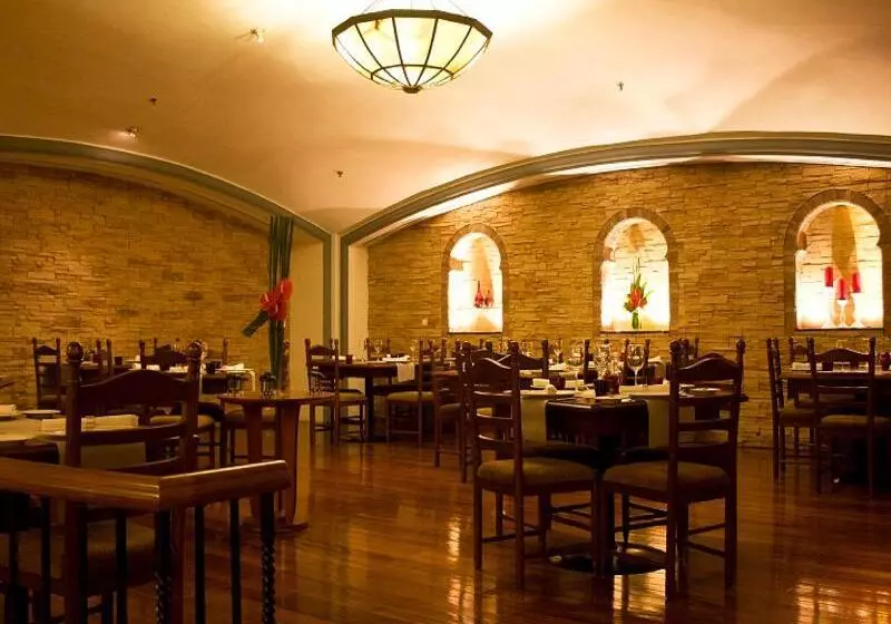 Novotel Atlantis Shanghai   Breakfast In The Clouds With River View In The Revolving Restaurant