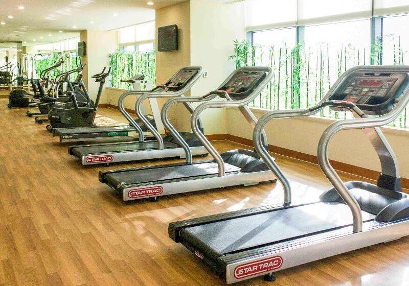 Novotel Atlantis Shanghai Breakfast In The Clouds With River View In The Revolving Restaurant