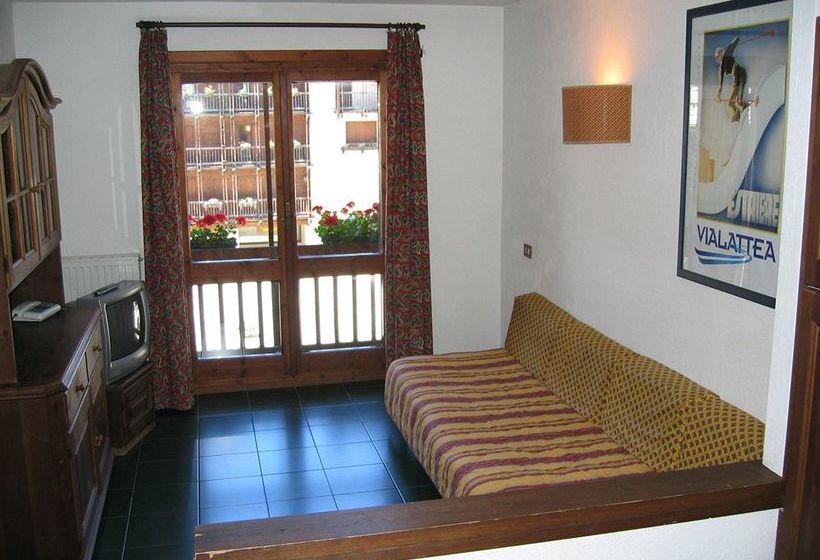 Residencia La Piazza y Abeti Betulle