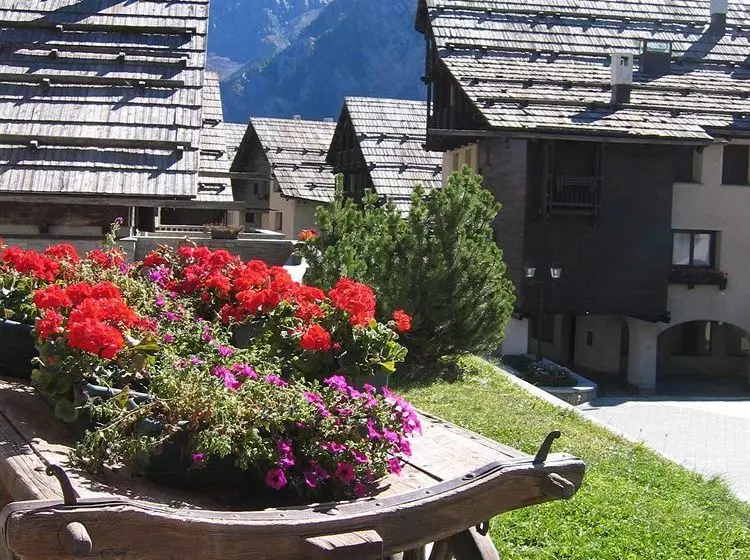 Residencia La Piazza y Abeti Betulle