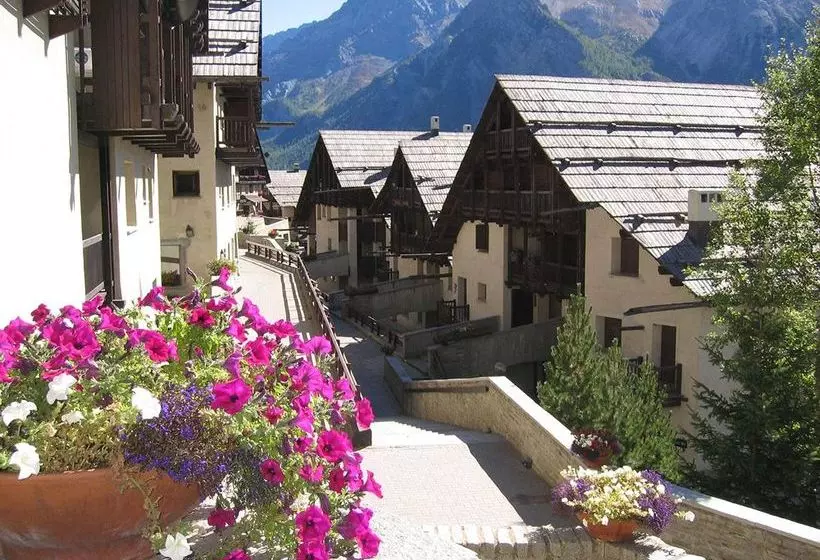 Residencia La Piazza y Abeti Betulle