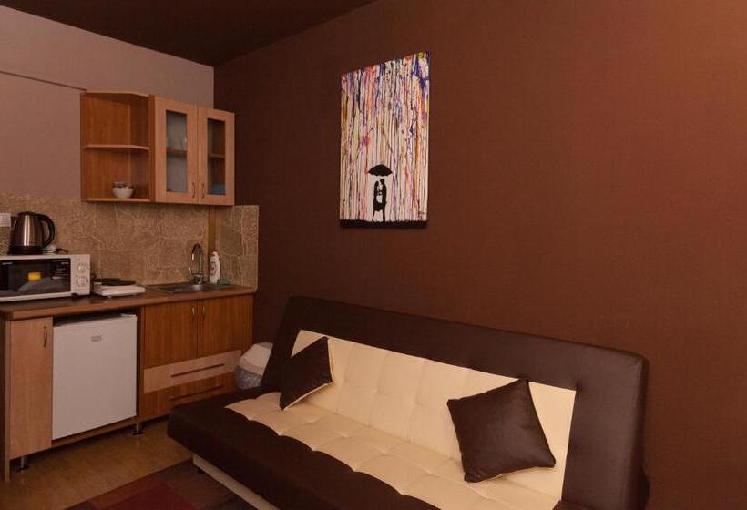 הוסטל Anva House