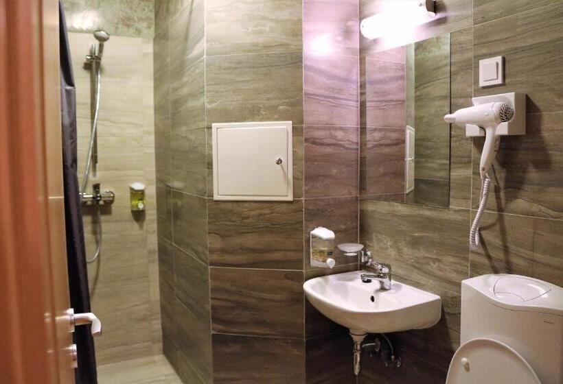 הוסטל Anva House