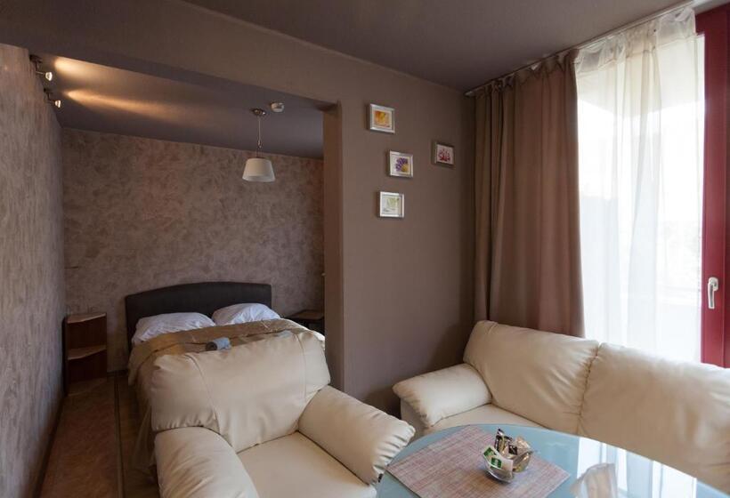 הוסטל Anva House