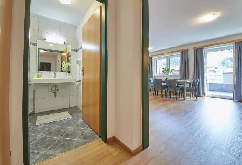 Am Zwölferkogel Appartements