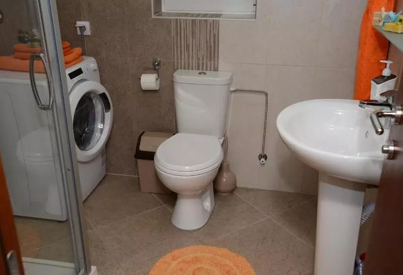 Lux Apartmani Vesna 2