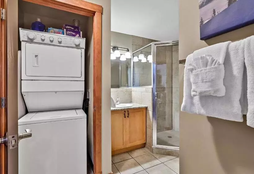 Fenwick Vacation Rentals Inviting Rocky Mountain Hot Tub In Top Rated Condo
