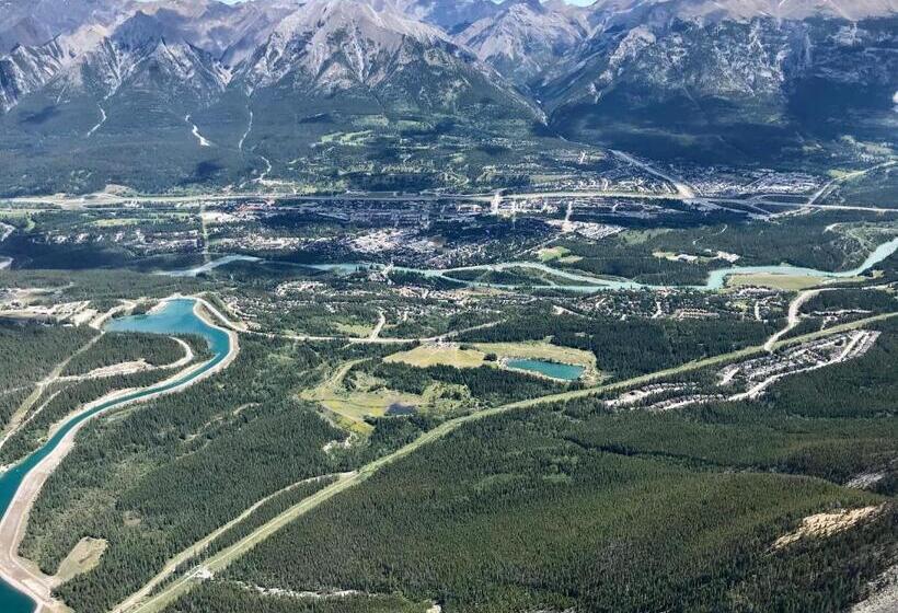 Fenwick Vacation Rentals Inviting Rocky Mountain Hot Tub In Top Rated Condo