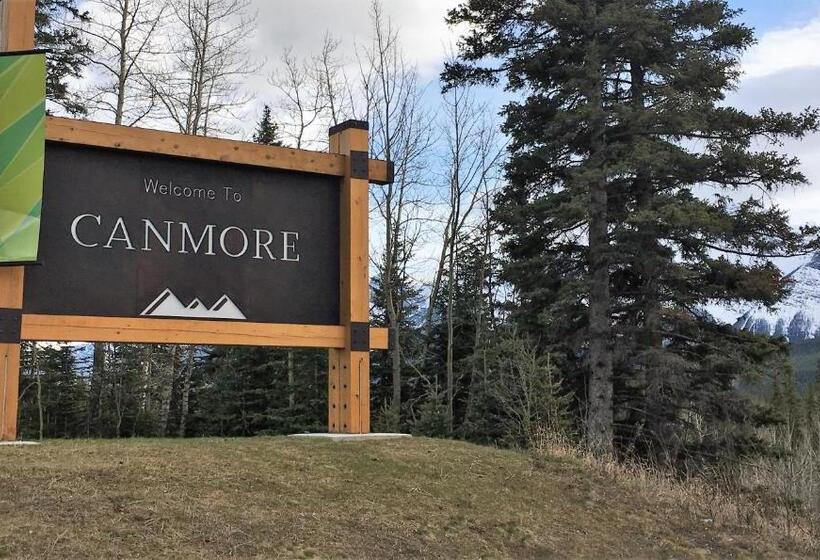 Fenwick Vacation Rentals Inviting Rocky Mountain Hot Tub In Top Rated Condo