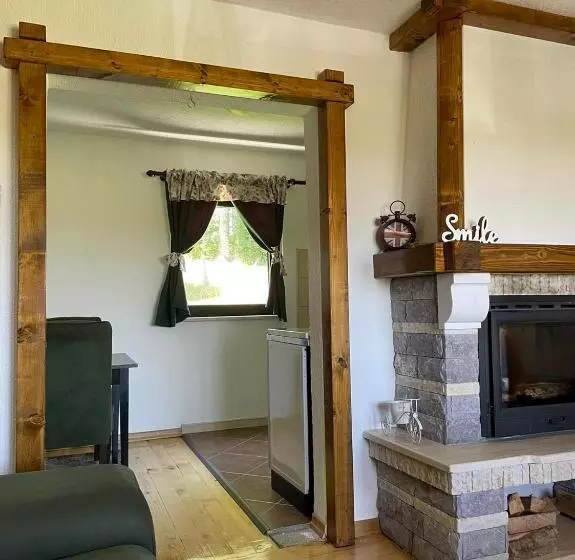 هتل Eco Village Highlander