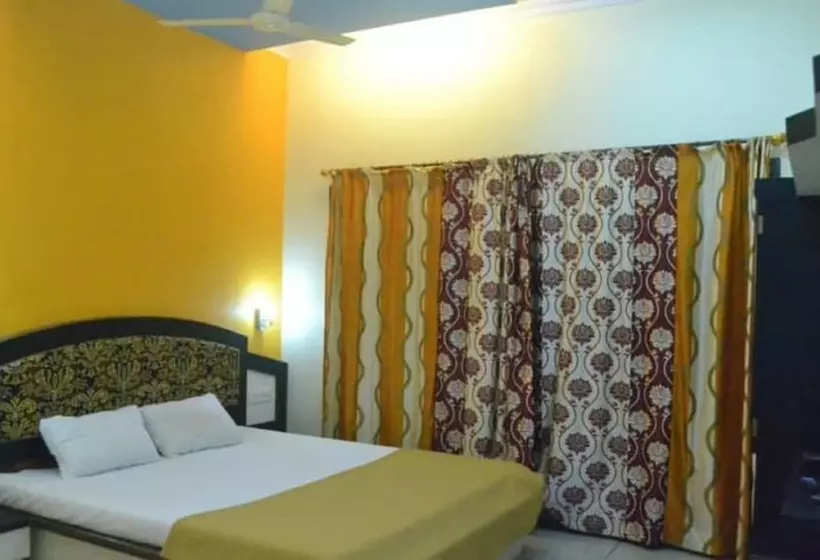 ホテル Krishna Valley Villa