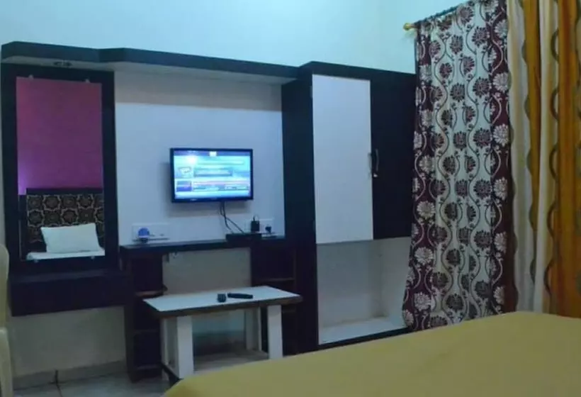 ホテル Krishna Valley Villa