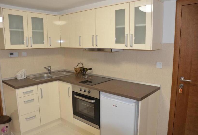 Lux Apartmani Vesna 2