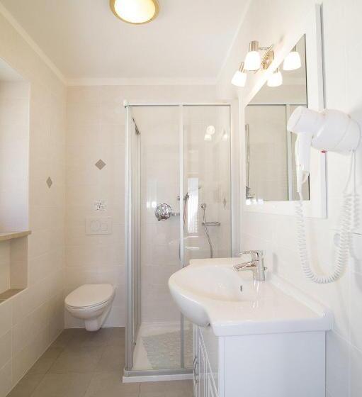 پانسیون Garni Gartenheim