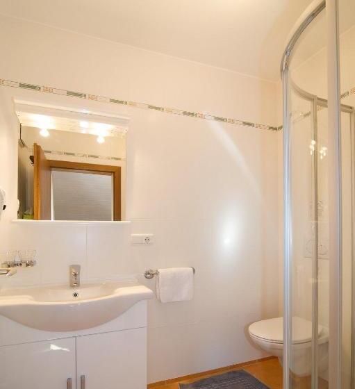 پانسیون Garni Gartenheim