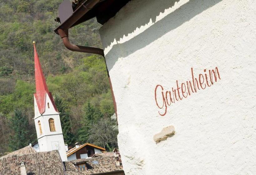 پانسیون Garni Gartenheim