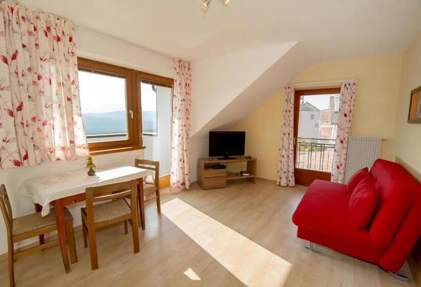 پانسیون Garni Gartenheim