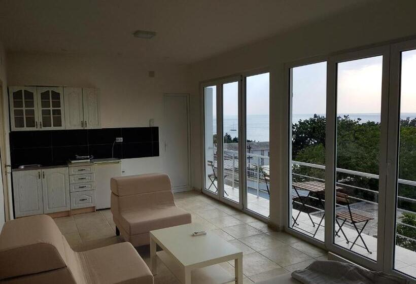 پانسیون In Villa Guesthouse