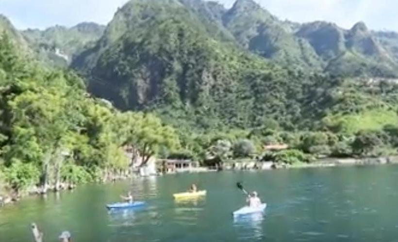 پانسیون Lake Front Suite At Los Elementos