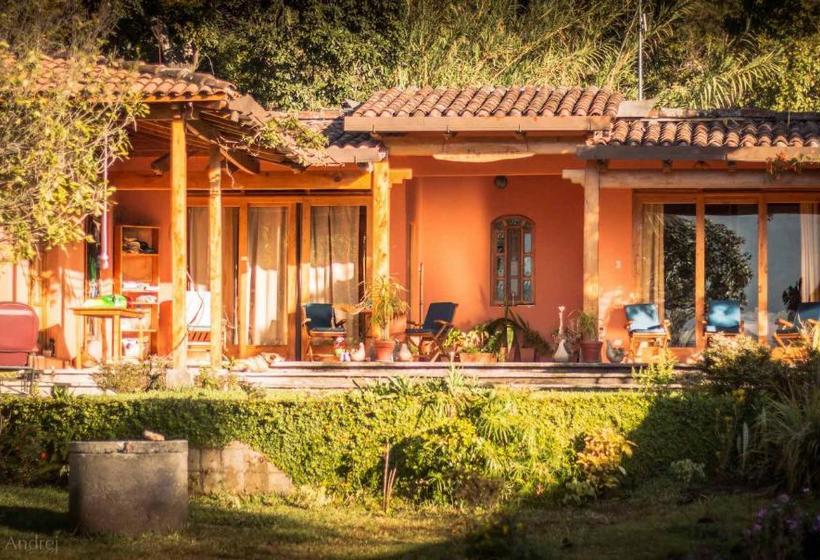 پانسیون Lake Front Suite At Los Elementos