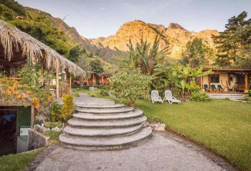 پانسیون Lake Front Suite At Los Elementos