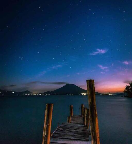 پانسیون Lake Front Suite At Los Elementos