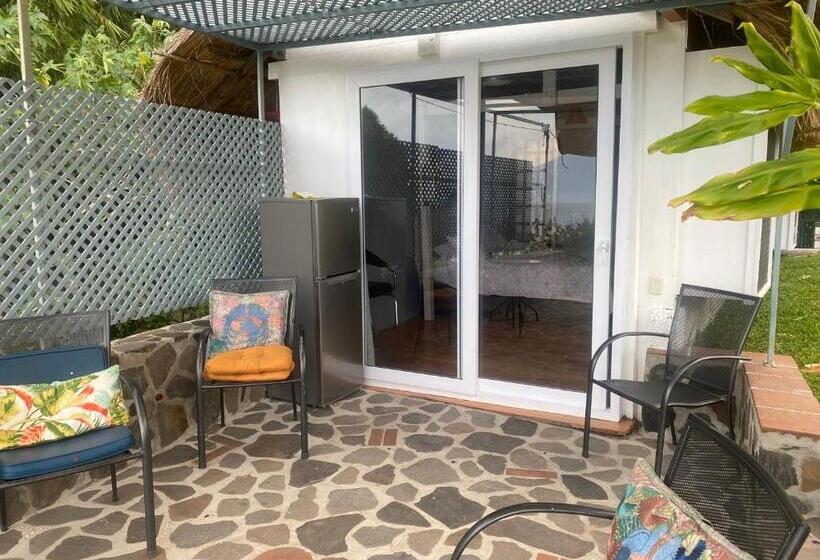 پانسیون Lake Front Suite At Los Elementos