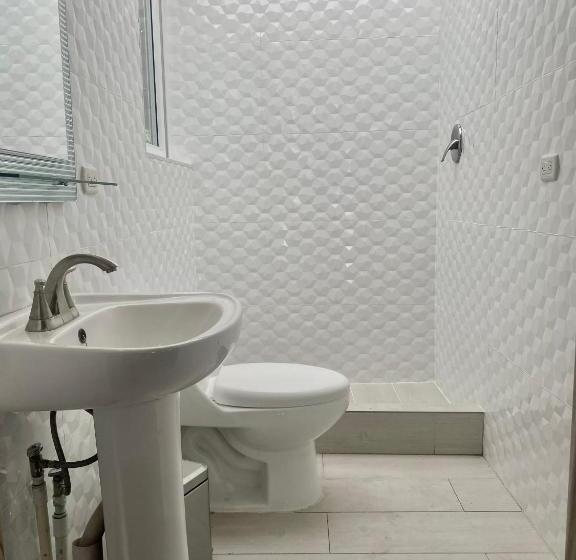 پانسیون Lake Front Suite At Los Elementos