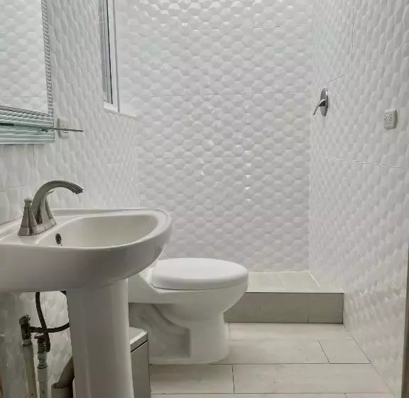 پانسیون Lake Front Suite At Los Elementos