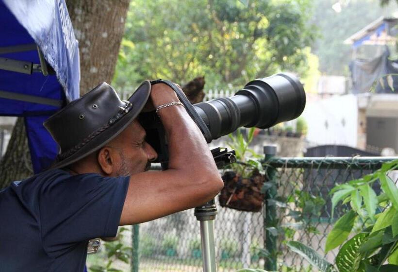 پانسیون Mahaweli Shades