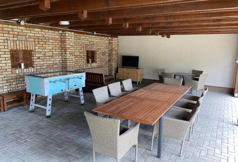 Пансион Riviéra Apartmanok