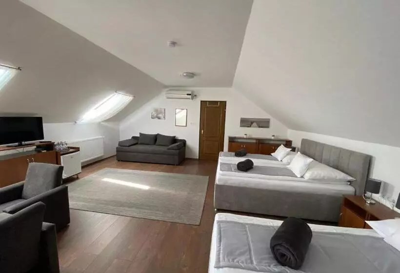 ペンション Riviéra Apartmanok